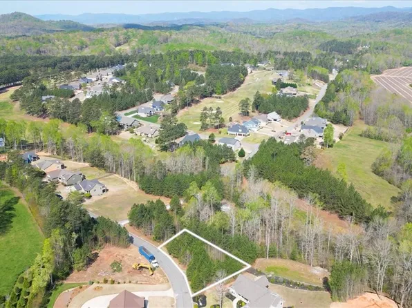 105 Lord Byron Ln, Travelers Rest, SC 29690