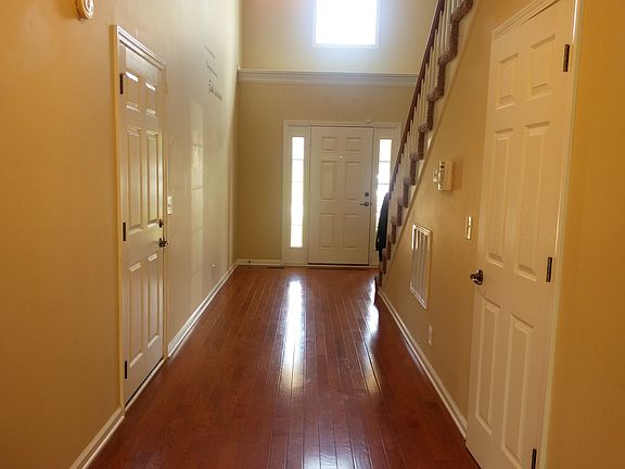 3rd image of 486 Winding Bluff Way
