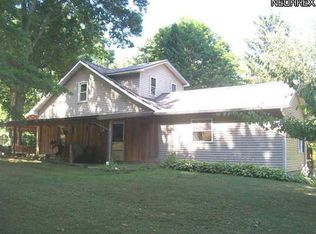 3233 Bucher Rd SW, New Philadelphia, OH 44663