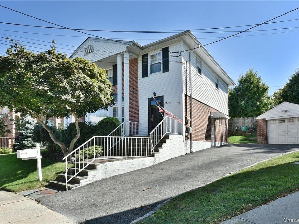 1st image of 57-46 262nd Street