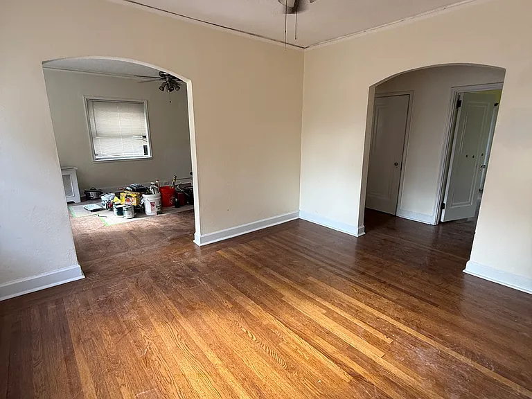 1 Undisclosed Address — Photo 3