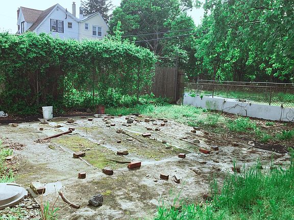 3rd image of 5917 Torresdale Ave