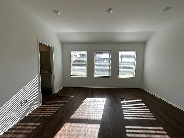 5111 Winslow Grove Dr — Photo 5