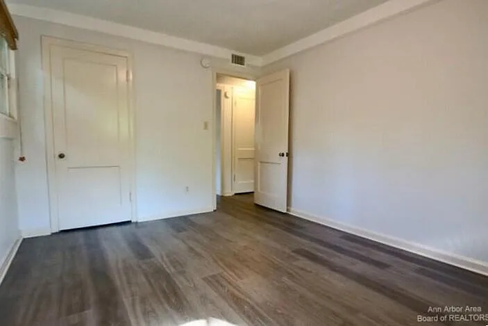 611 Robin Rd — Photo 13