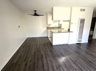 1160 Pacific Ave APT 14, Long Beach, CA 90813