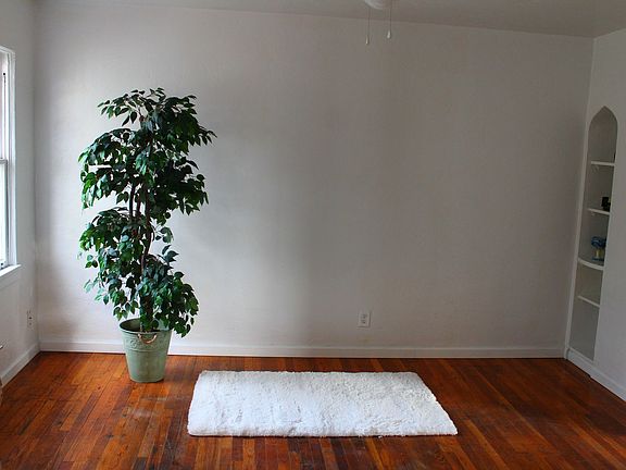 5th image of 300 N 16th St #16-07