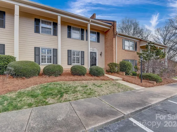 6867 Dumbarton Dr, Charlotte, NC 28210