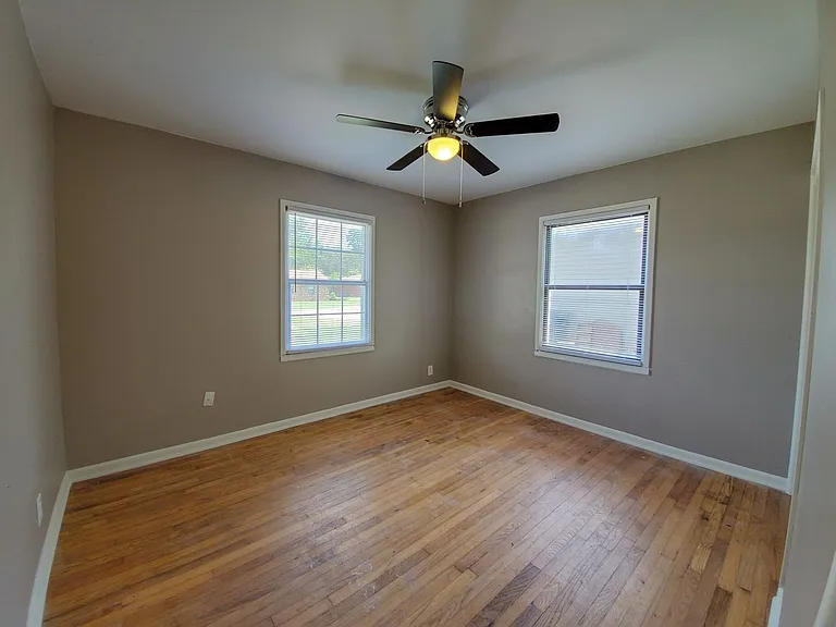519 E Anna St — Photo 20