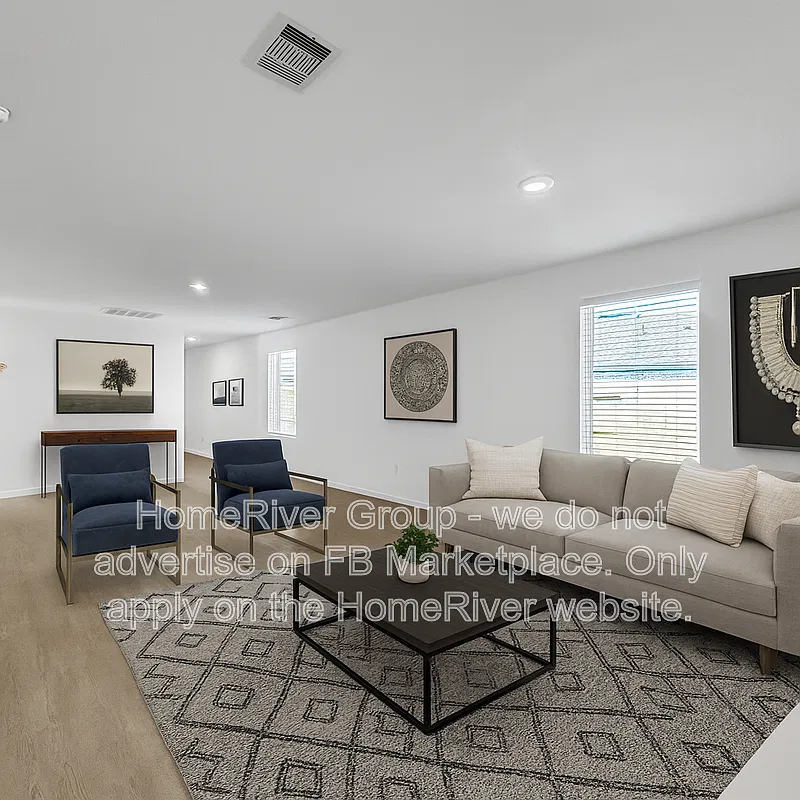 3 bed, 2.0 bath, 1461 sqft, $1,995 — Photo 2