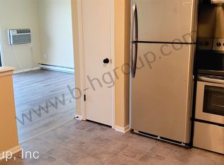 8515 32nd Ave APT 5, Kenosha, WI 53142