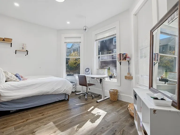 97 Hillside St #3A — Photo 9
