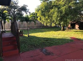 2215 SW 47th St #2, Fort Lauderdale, FL 33312