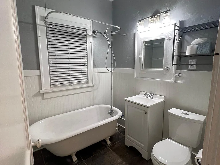 932 1/2 NW 20th St #932-1/2 — Photo 9