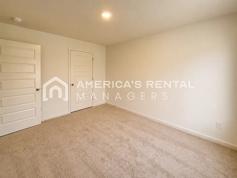 309 Oakmont Cir — Photo 22
