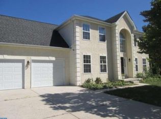 4 Fellowship Cir, Sicklerville, NJ 08081