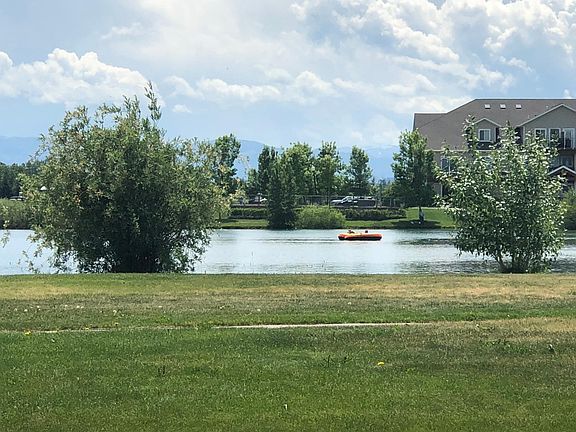 2nd image of 469 W Shore Dr