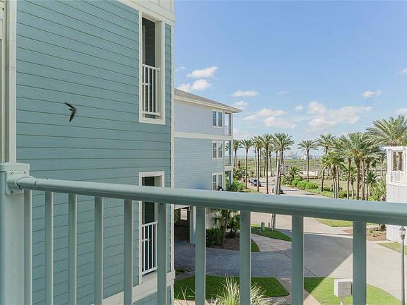 3rd image of 4211 Pointe West Dr Unit 202