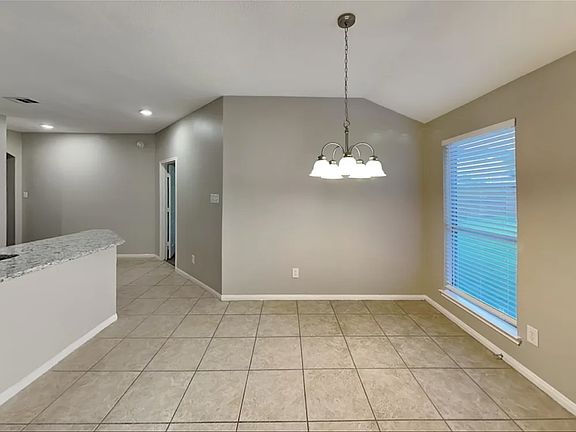 5th image of 18000 Water Mill Dr