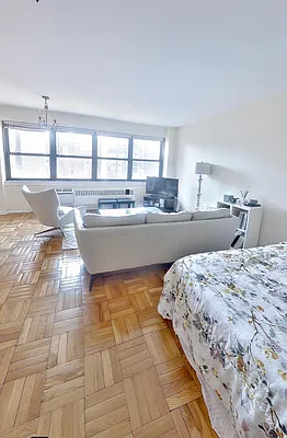 Rented by Compass | media 11