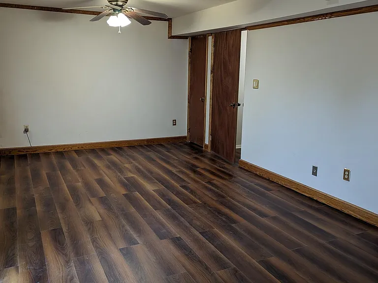 91 Watkins Park Dr — Photo 10