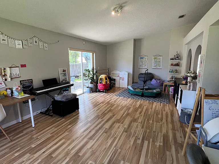 217 King Arthur Ct — Photo 7