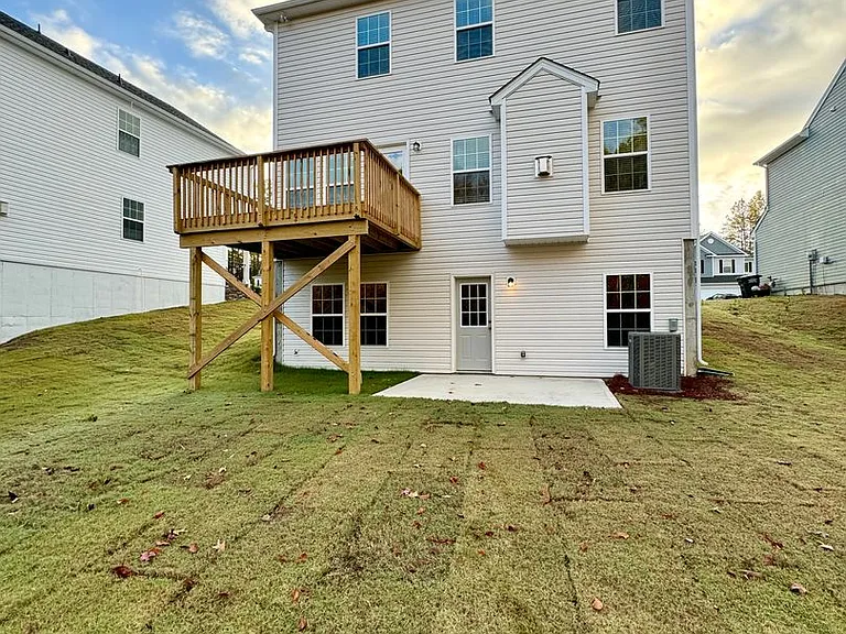 18227 Stark Way — Photo 17