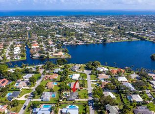 937 SW 37th Ct, Boynton Beach, FL 33435