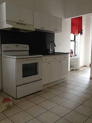 Rented by Bedford Realty USA Corp | media 5