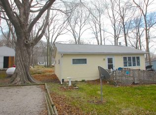 112 Maple Dr, Kelleys Island, OH 43438