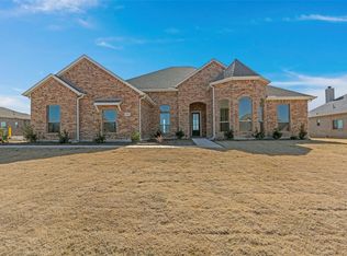 1913 Creekview Ln, Nevada, TX 75173