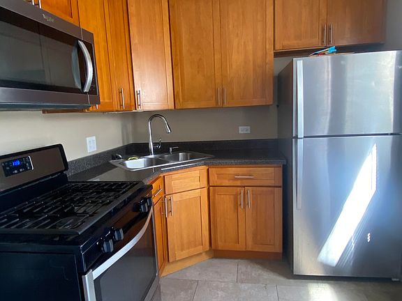 4th image of 7917 S Maryland Ave #3