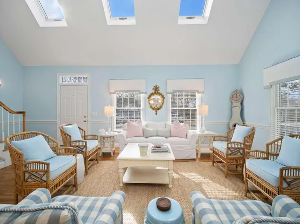 98 Orleans Road, North Chatham, MA 02650