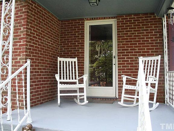 4th image of 221 Howard Rd