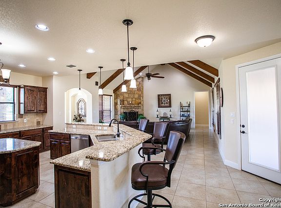 5th image of 105 Abrego Lake Dr