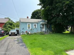 4 Maple Ave, Gloversville, NY 12078