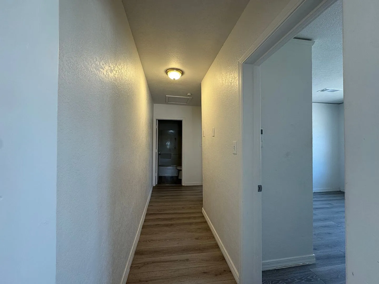 304 W Albuquerque — Photo 3