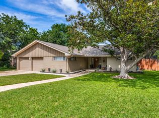 1605 Saxony Rd, Fort Worth, TX 76116