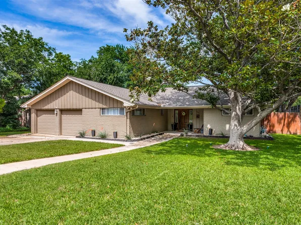 1605 Saxony Rd, Fort Worth, TX 76116