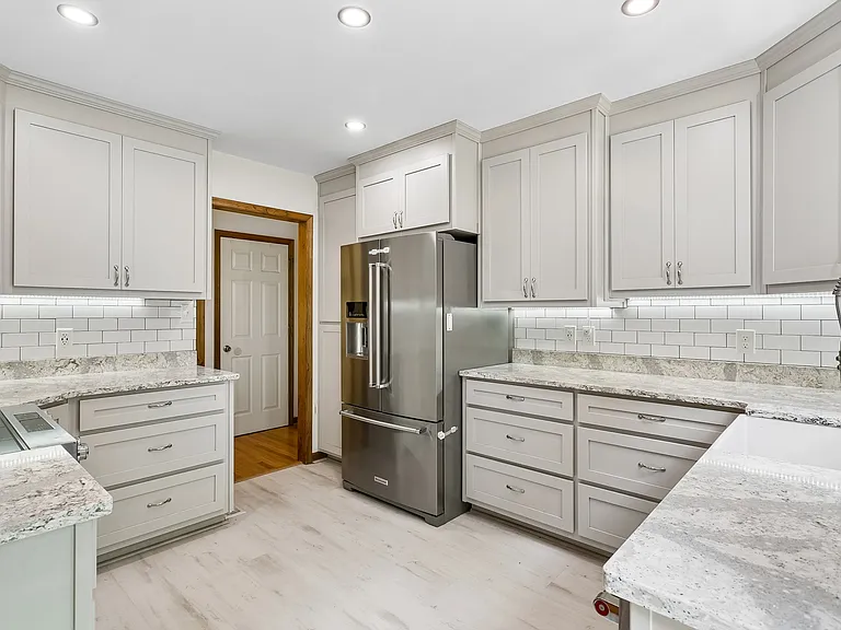 7976 Laura Ann Ln — Photo 15
