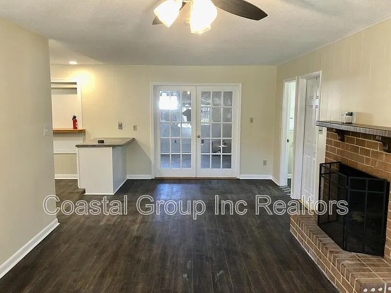 613 Reef Ln — Photo 7