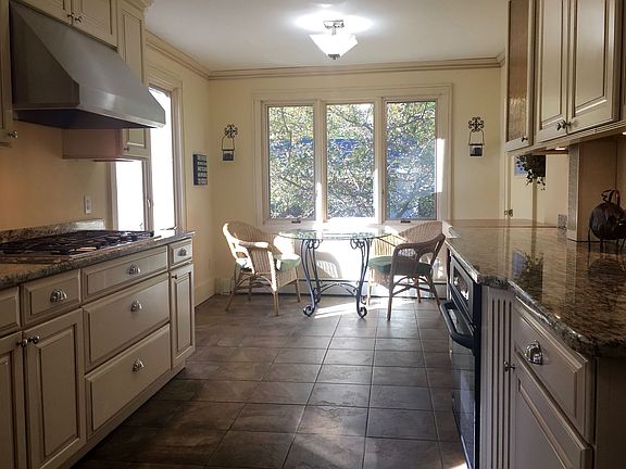 Large Kitchen