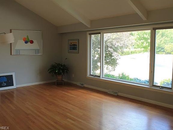 4th image of 25172 Cardington Dr