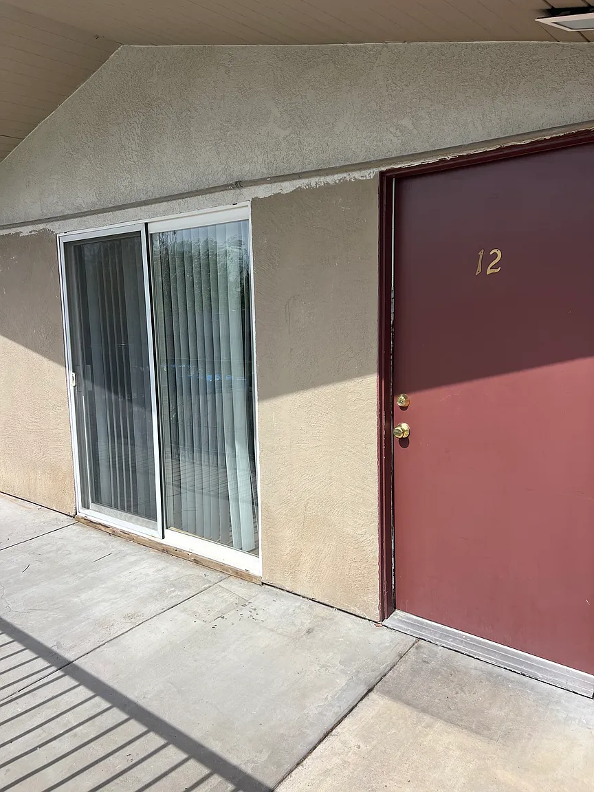 1305 W El Monte St #12 photo 1