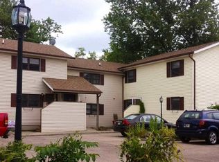 601 W Allen St APT D, Bloomington, IN