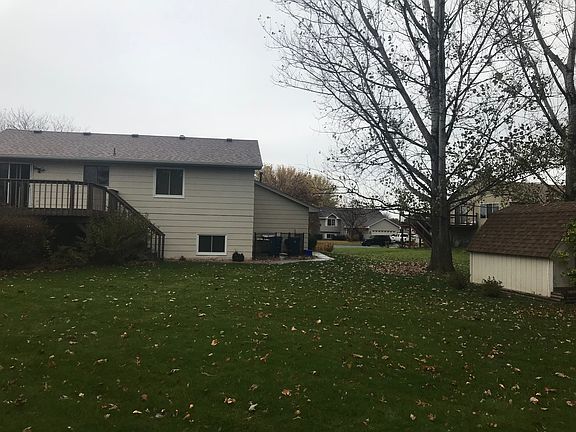 3rd image of 753 Lupine Ct