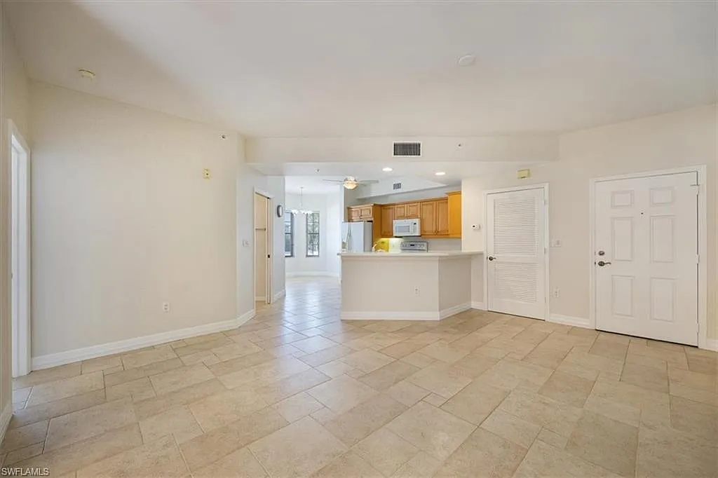 1 bed, 1.0 bath, 852 sqft, $3,000 — Photo 3