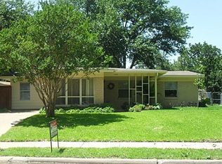 1723 Meadowbrook Ln, Irving, TX 75061