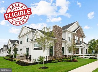 24 Dogleg Ln, Lawrence Township, NJ