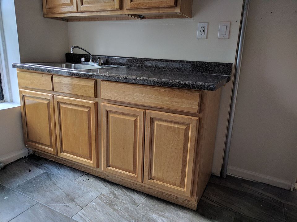 2nd image of 2074 Arthur Ave APT 1D