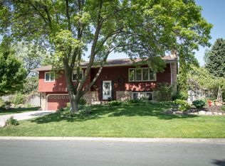 7131 Maplewood Dr N, Maple Grove, MN 55311